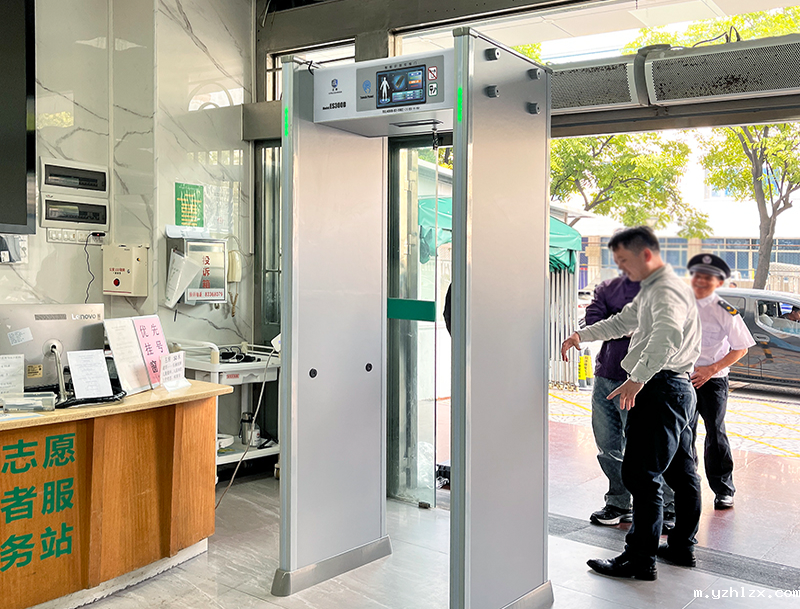 玉林田家炳中学选用hth官方登录入口智能手机探测安检门